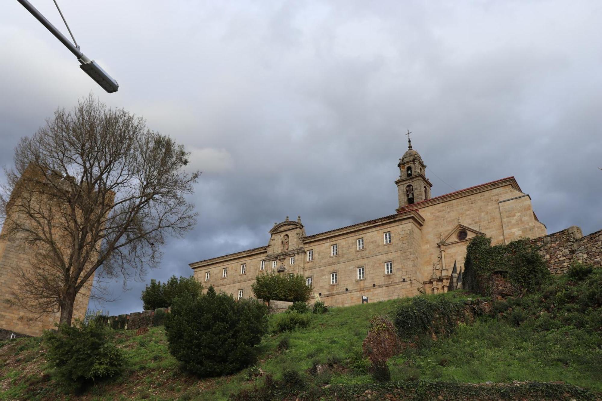 Acogedor Apartamento Ribeira Sacra Monforte De Lemos Exterior foto